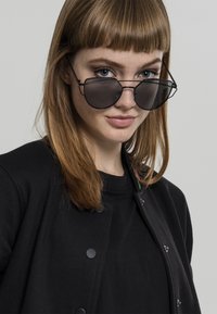 MSTRDS Ochelari de soare - black