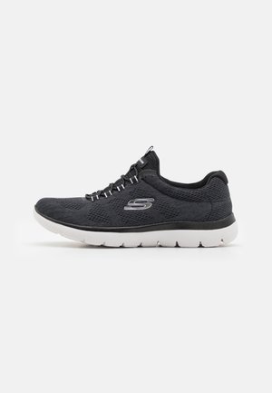 SUMMITS - Sneaker low - black/white