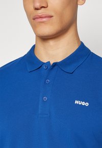 HUGO DONOS - Polokošeľa - medium blue