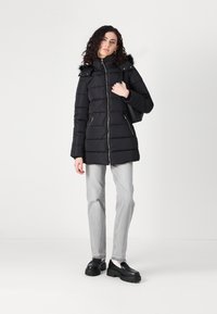Vero Moda Tall VMWILMA JACKET - Vinterjakke - black