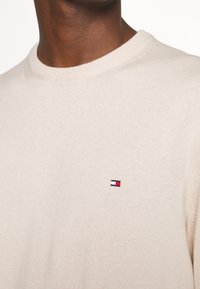 Tommy Hilfiger Strickpullover - nude
