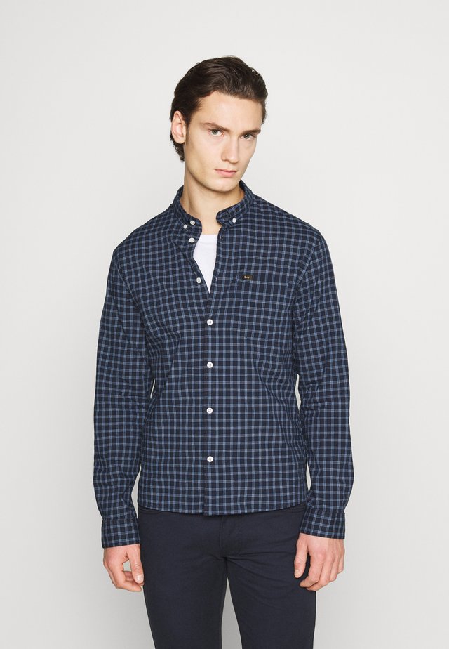 SLIM BUTTON DOWN - Chemise - sky captain