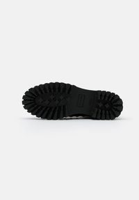 Casadei Botines camperos - black