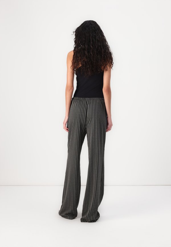 VMDICTE STRIPED WIDE PANT - Trousers2