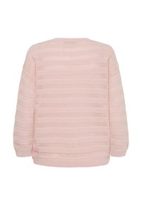 Pull en maille rose clair à manches longues avec des motifs rayés à tissage ouvert horizontal et solide, vu de dos.