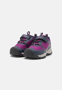 Keen WANDURO LOW WP CHILDREN UNISEX - Hikingsko - black