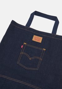 Thumbnail Image 4