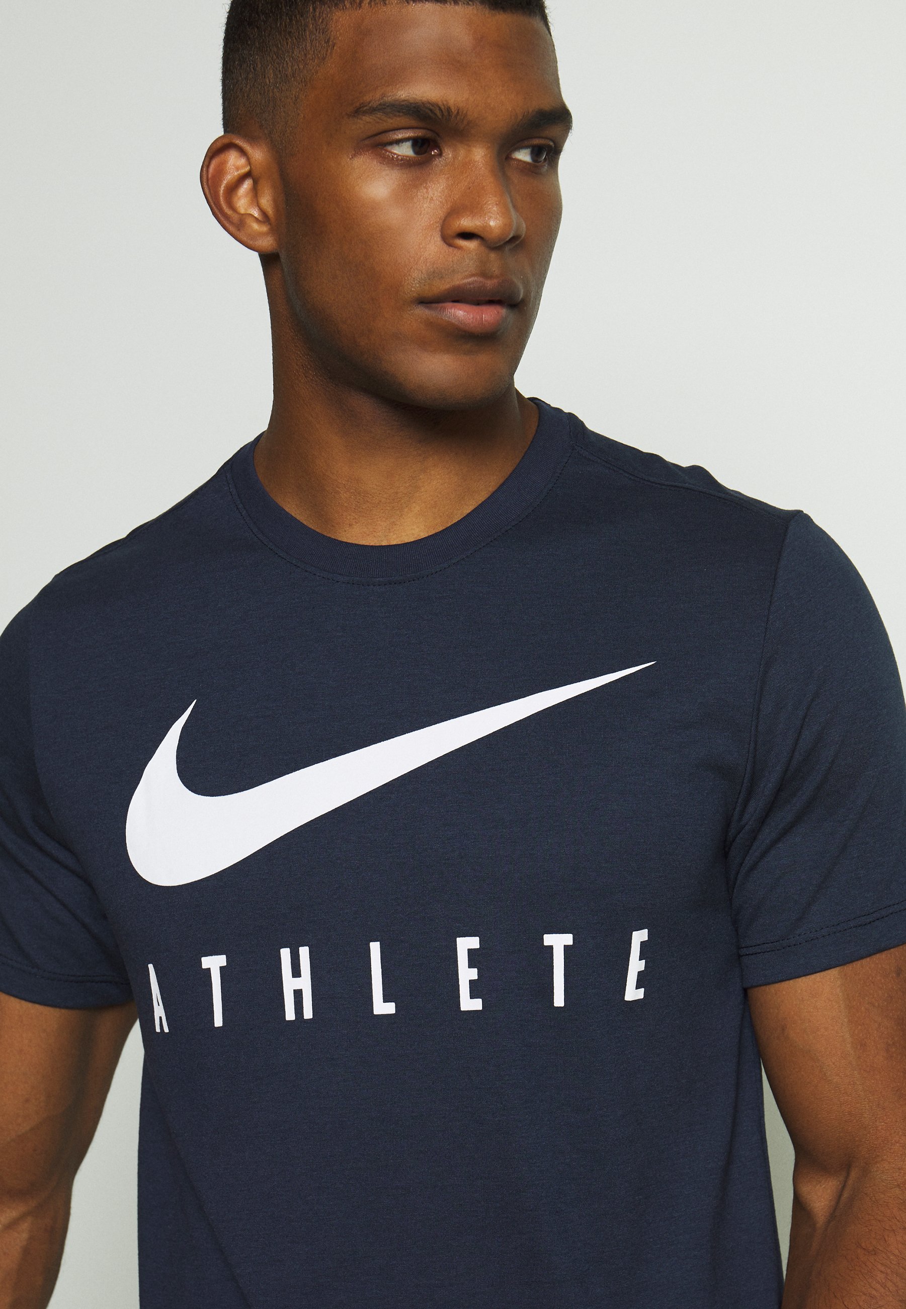 dry tee athlete