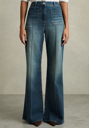 Reiss, REGULAR FIT - SAKURA PATCH-POCKET - Flared Jeans - mid blue
