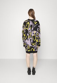 The Ragged Priest COURSE DRESS - Vestido de malha - black/lilac