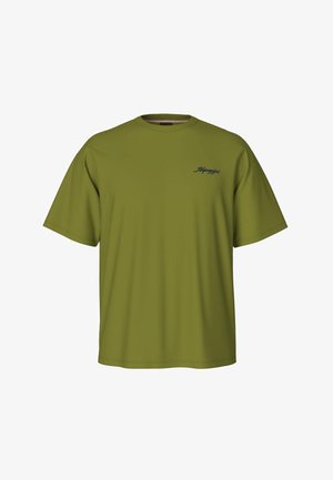 T-shirt verde oliva a maniche corte con collo rotondo e piccolo logo in corsivo nero sul petto a sinistra.