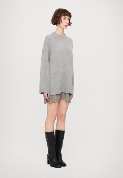 Baum und Pferdgarten CIMONE - Rochie tricotată - calm grey