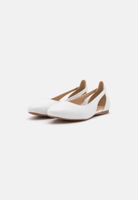 Anna Field Wide Fit Ballet pumps - white