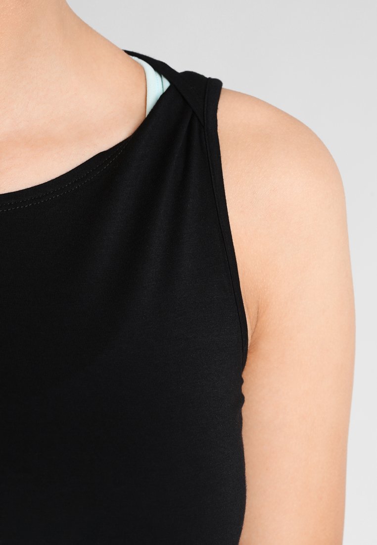 Curare Yogawear TANK BOAT NECK Topper black Zalando.no Curare Yogawear TWISTBACK - Topper - greyberry