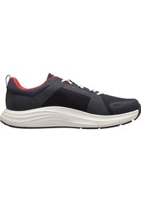 Chaussure de sport avec une tige en mesh bleu marine, des accents rouges, une semelle blanche et des panneaux texturés. Conception lacée avec une semelle intermédiaire rembourrée et une semelle extérieure adhérente.