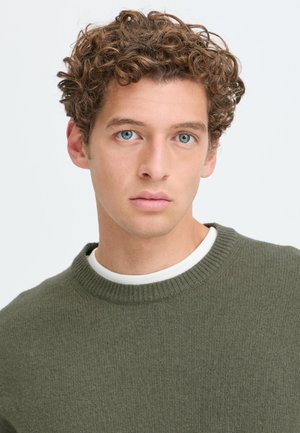 Casual Friday, CFKARL FINE KNIT CREW NECK - Svetrík - olivine melange