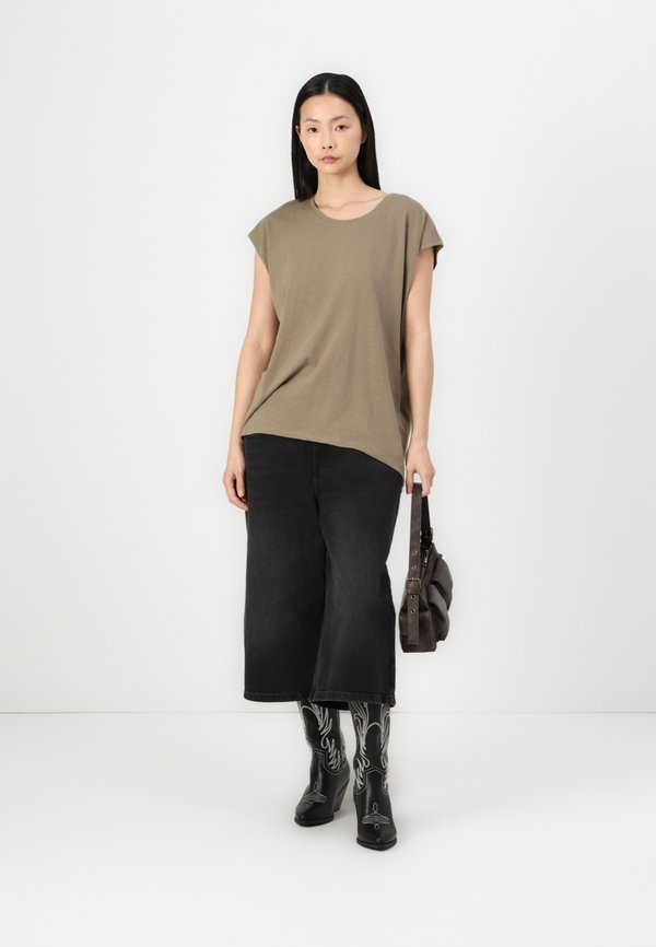 NMMATHILDE LOOSE LONG - Basic T-shirt - mermaid3