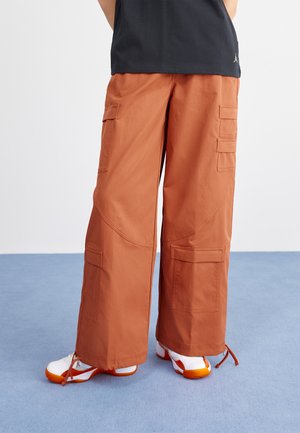 PANT - Pantalon cargo - dusty peach