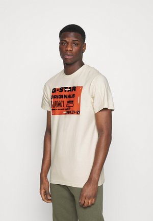 FLOCK BADGE GRAPHIC - T-shirt print - whitebait