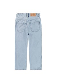 Ljusblå denimjeans med rak benlösning, med två bakfickor och en läderetikett på midjebandet. Tyget har en mjuk textur.