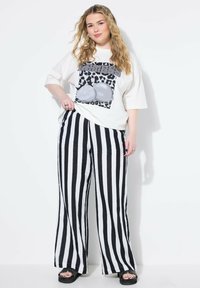 Studio Untold WIDE LEGS STREIFEN ELASTIKBUND - Kalhoty - black