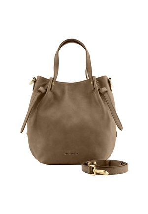 Brown leren schoudertas met een ronde vorm, korte handvatten en een afneembare schouderband. Voorzien van gouden hardware en een gladde textuur.