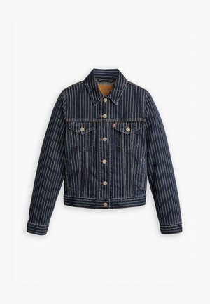 Kék farmerdzseki fehér függőleges csíkokkal, gombos elülső résszel, két mellzsebbel és gallérral. Az varrás a varratokon látható.