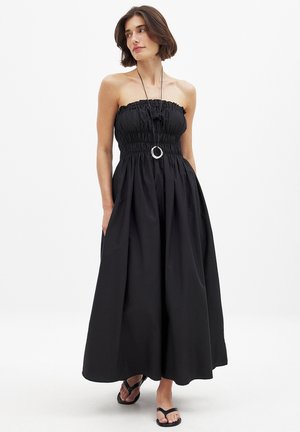 NA-KD Maksikleit - black