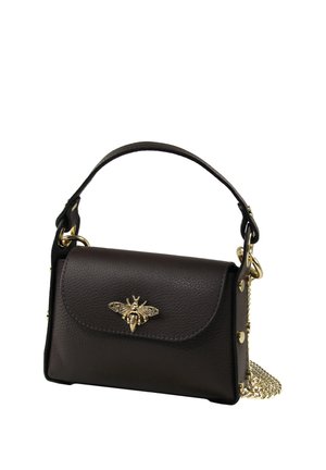 Schwarze Lederhandtasche mit obere Griff und goldener Bienenverzierung auf der Klappe, ausgestattet mit goldener Kettentrageriemen und seitlichen Nieten.