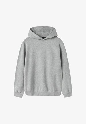 Lysegrå langærmet pullover-hoodie med forlomme, ribstrikkede manchetter og kant, vist på en ensfarvet hvid baggrund.