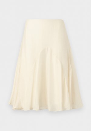 Μίντι φούστα σε κρεμ απόχρωση με φαρδιά λοξή τελείωμα και λεία, ελαφριά υφή πάνω σε απλό, φωτεινό φόντο.