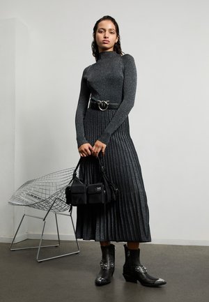 ISMAELE ABITO - Strikkjoler - black silver