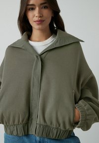 Next POPPER FRONT ELASTICATED HEM TONAL  - Poletna jakna - olive green