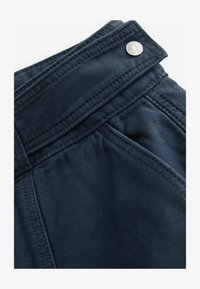 Non selezionato, navy