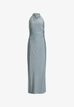 Robe maxi en tissu bleu clair avec un col haut et un design drapé, présentant des fronces latérales et une texture lisse et douce.