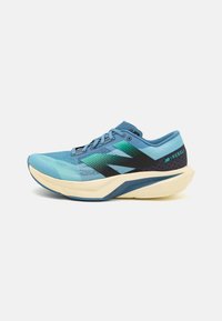 FUELCELL REBEL V4 - Hardloopschoenen voor op de weg - blue