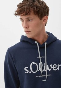 s.Oliver Kapuzenpullover - blau