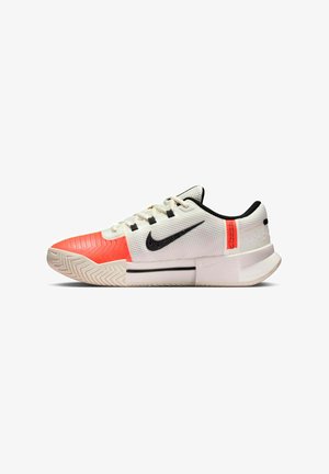Nike Performance, ZOOM GP CHALLENGE 1.5 - Multicourt Tennisschuh - sail black-turf orange-blue ribbon htr