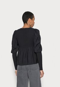 Gestuz MORIANA SOLID BLOUSE - Blusa - black