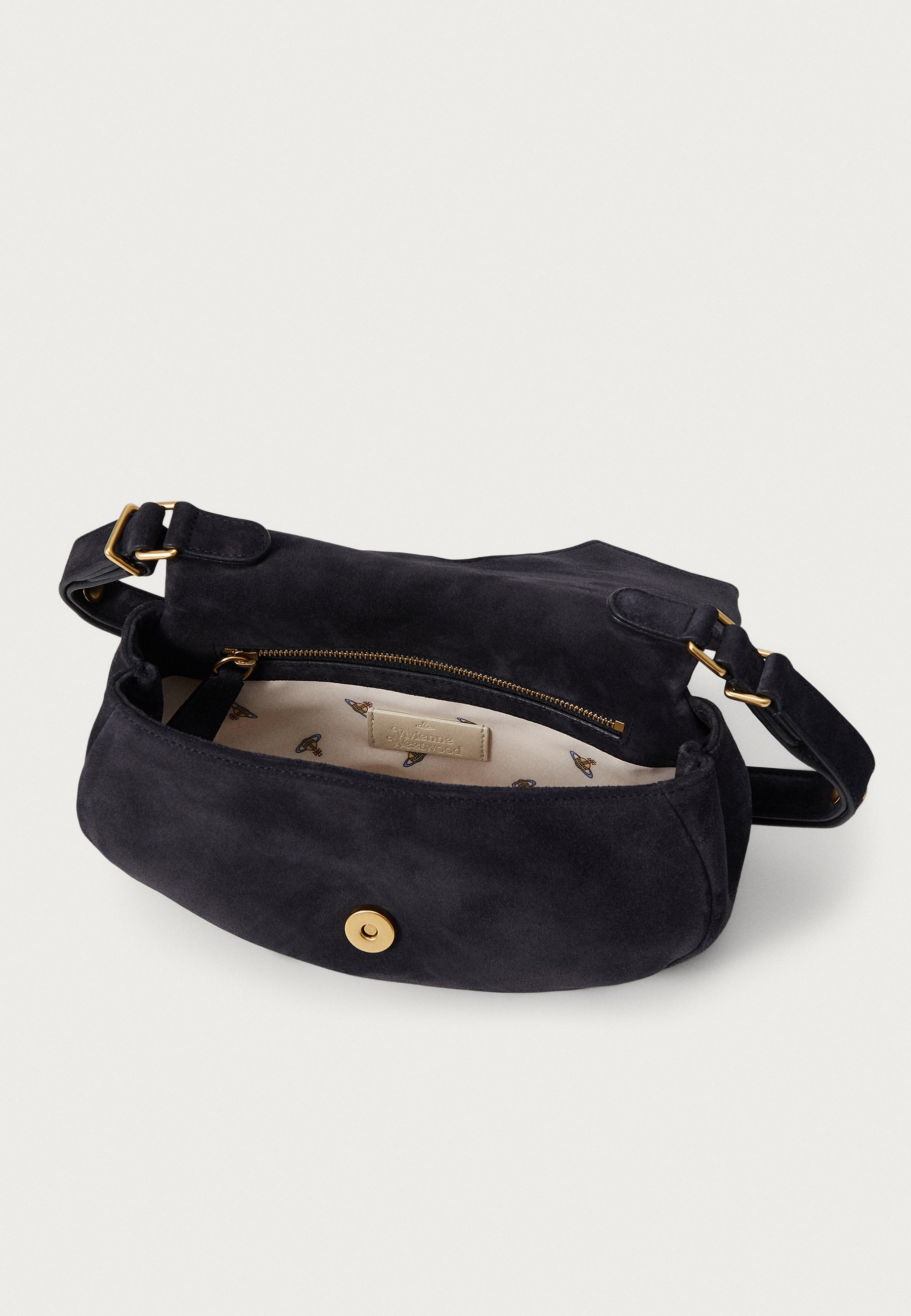 ショルダーバッグ・ポシェット VIVIENNE WESTWOOD SADIE SHOULDER BAG Sadie Shoulder Bag in BLACK | Vivienne Westwood®