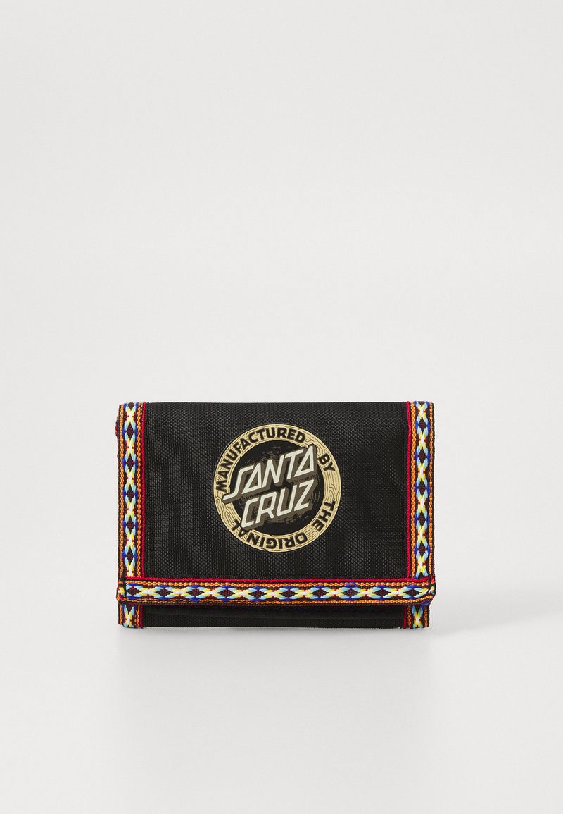 Črn usnjen denarnica z zlatim krožnim logotipom z napisom "Santa Cruz." Obrobena z večbarvnim tkanim robom, ki prikazuje zapletene vzorce.