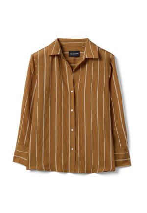 Bruine blouse met lange mouwen, knoopsluiting en witte verticale strepen, met een klassieke kraag, plat gelegd op een witte achtergrond.