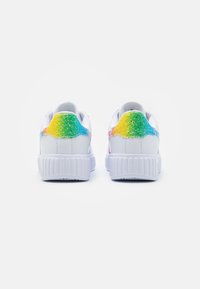 Diadora GAME STEP BLOOM UNISEX - Scarpe da allenamento - white/magenta