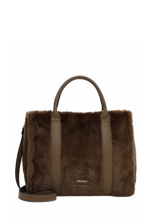 Sac à main en fausse fourrure marron avec des accents en cuir lisse, deux poignées supérieures et une bandoulière ajustable. Dispose d'un détail logo discret.