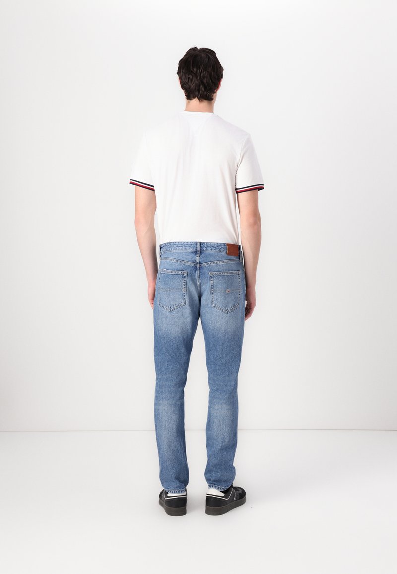 Tommy Jeans SCANTON SLIM - Džíny Slim Fit - denim medium
