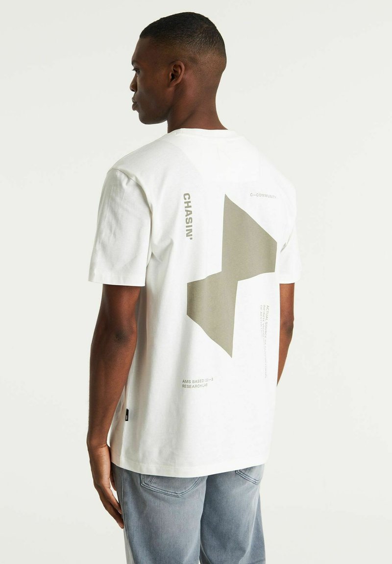 CHASIN' - MOTAN - T-shirt print - off white, Vergroten