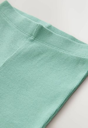 Zelenkavě mátová žebrovaná látka s jemnou texturou, vybavená plochým pasem a hladkým šitím. Předmět je složen tak, aby byla viditelná horní hrana.