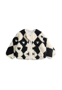 Fleecejakke med et sort og hvidt diamantmønster med hjerte detaljer, trykknapper og to forlommer.