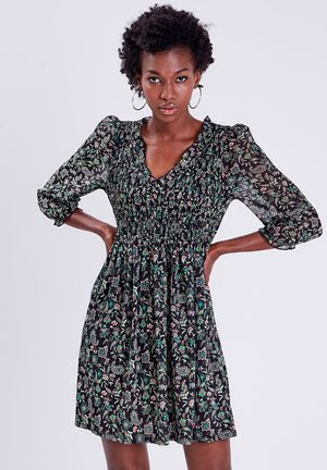 MIT 3/4-ÄRMELN - Vestido informal - noir