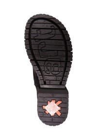 Sort gummistøvlesål med dyb mønster, der har et centralt design og et orange accentmærkat i stjernemønster for greb.